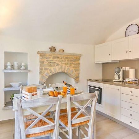Villa Annika Sými Buitenkant foto